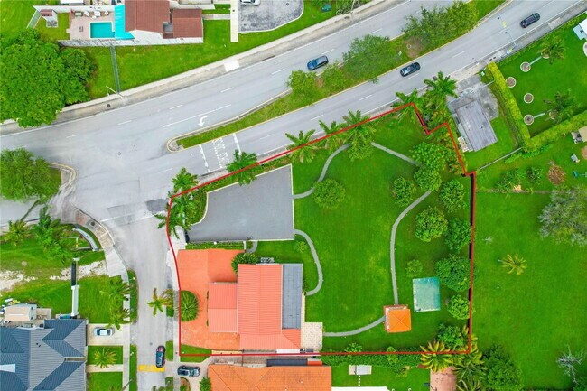 Foto del edificio - 1825 SW 125th Ct