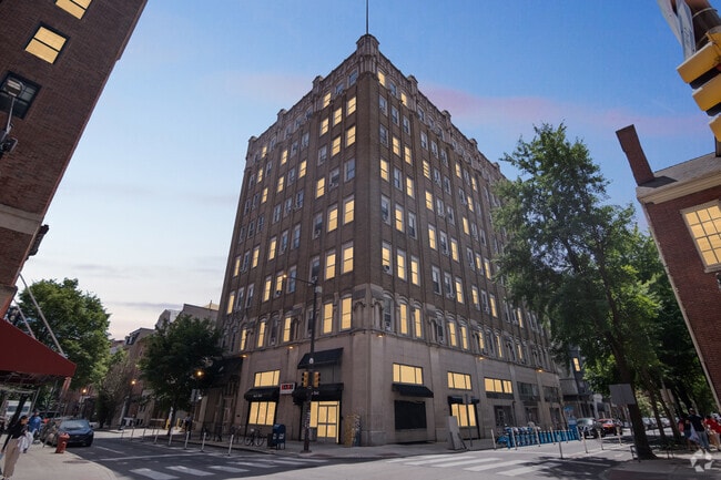 Building Photo - Spruce Tower