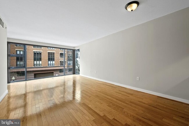 Building Photo - 1117 10th St NW
