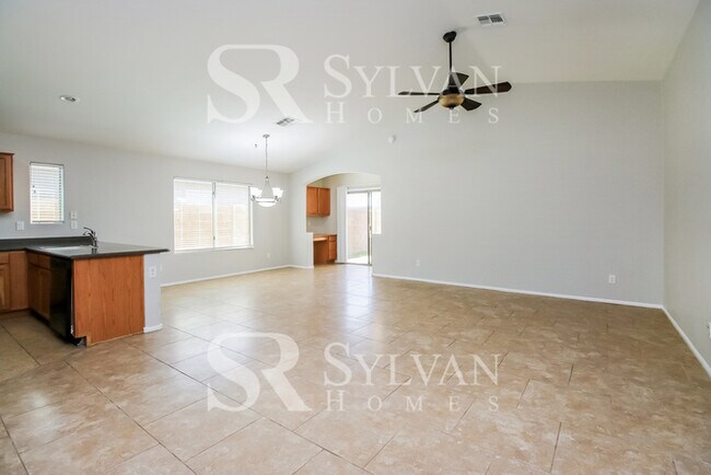 Foto del edificio - Feel welcome and comfortable in this lovel...