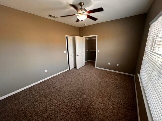 Foto del edificio - 1030 Farm to Market Road 2931 Apt #9107, Aubrey, TX 76227 - 2 BR 2 BA condo