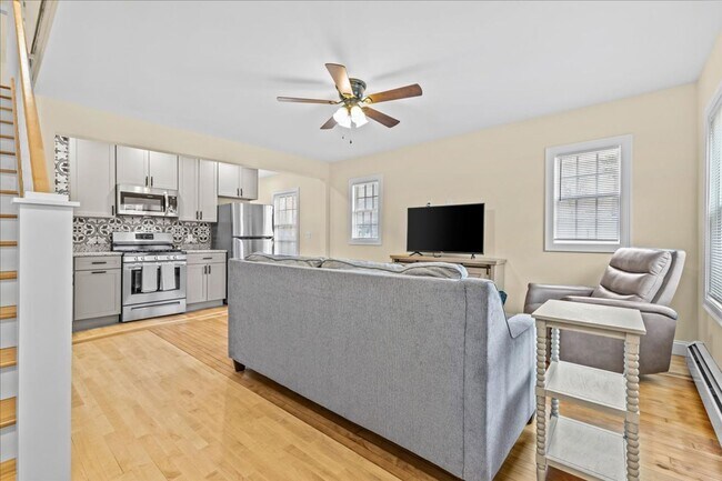 Building Photo - 416 Pearl St