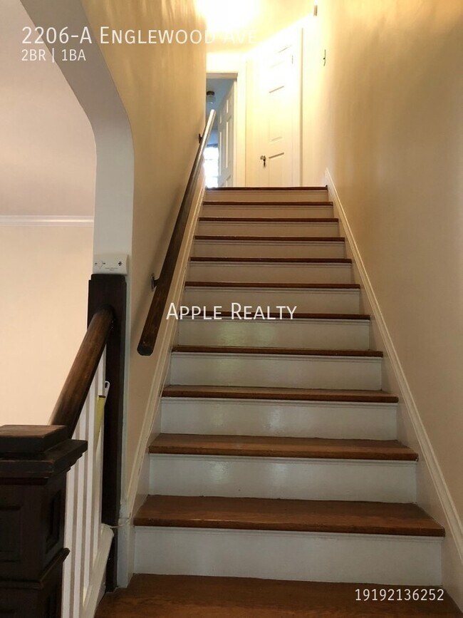 Foto del edificio - 2206-A Englewood Ave - Available mid Septe...