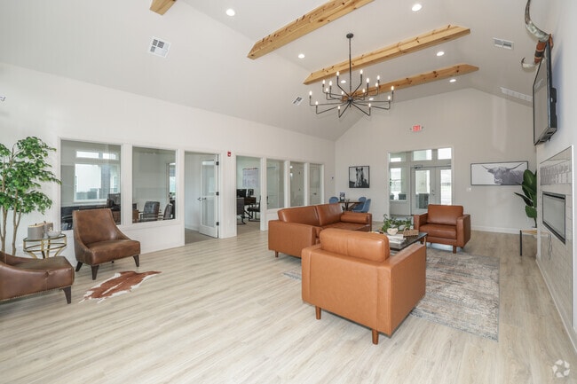 Clubhouse - West 530