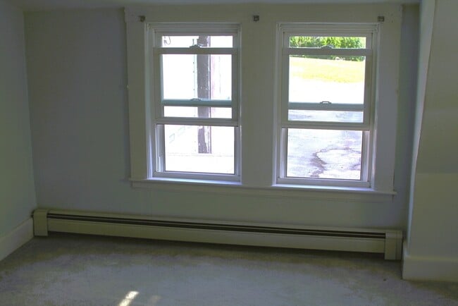 Building Photo - 151 Canton St