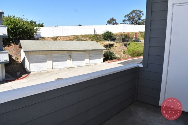 Building Photo - Spacious 2-Bed, 2-Bath Apartment North Park