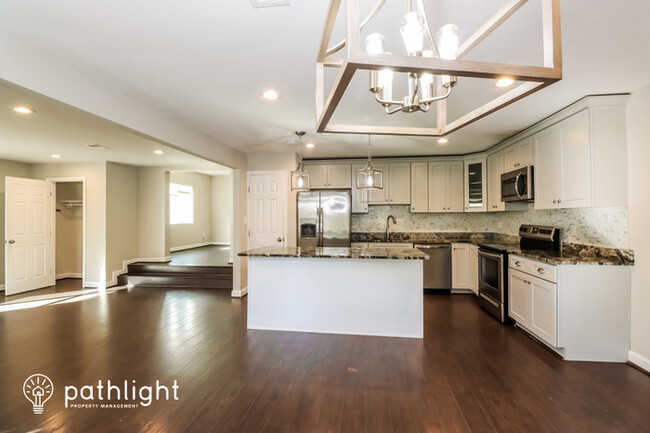 Foto del edificio - 9260 Parkway Subdivision Road, La Plata, M...