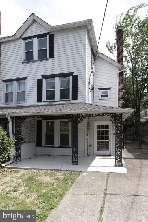 Foto del edificio - 204 Lakeview Ave