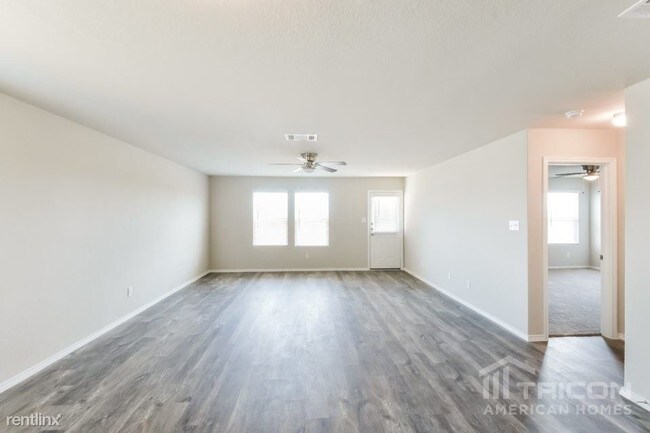 Building Photo - 9720 Marbach Rd