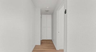 Building Photo - 1551 Broadway