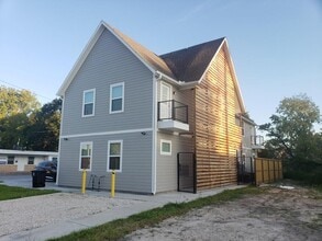 Building Photo - 3009 Callie St