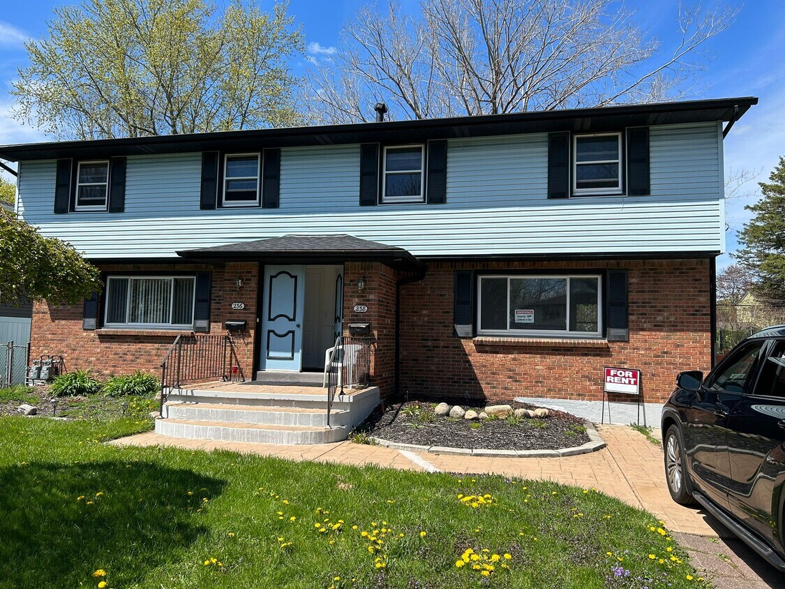 Foto principal - 238 Sunshine Dr
