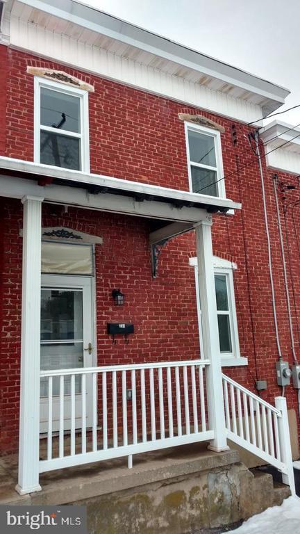 Foto principal - 231 N Walborn Ave