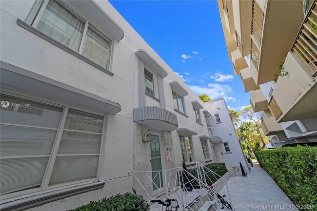 Foto del edificio - 922 Jefferson Ave