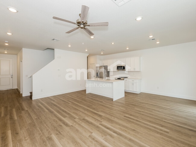 Building Photo - 9474 Aldersyde Dr