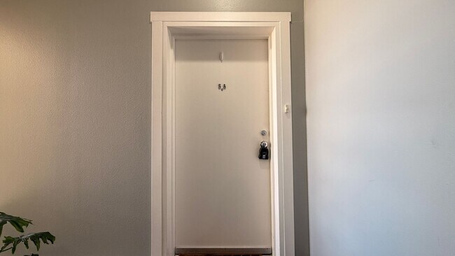 Foto del edificio - 2 bed 2 bath Available in Downtown SJ!