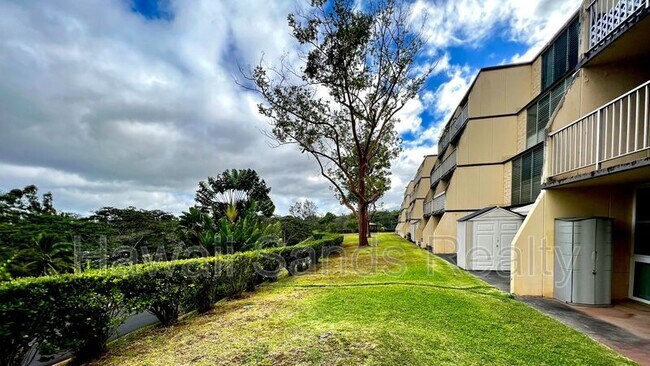 Building Photo - 95-2052-2052 Waikalani Dr