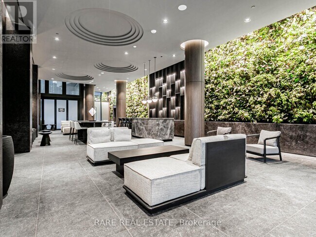 Photo du bâtiment - 110 Broadway Ave