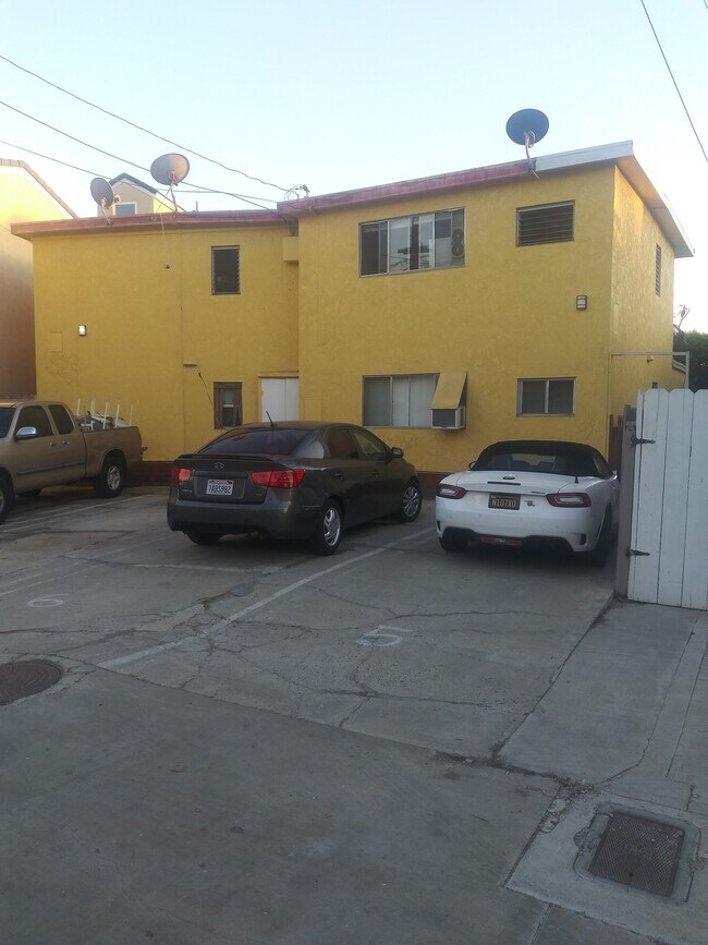 Building Photo - 1603 Ocean Ave