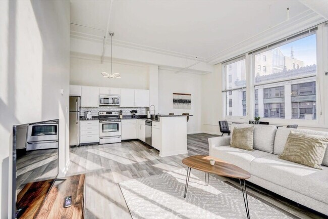 Foto del edificio - 50 N Illinois St