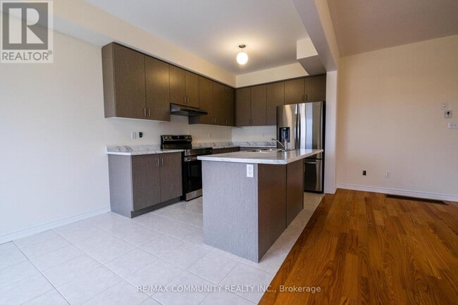 Building Photo - 1109 Skyridge Blvd