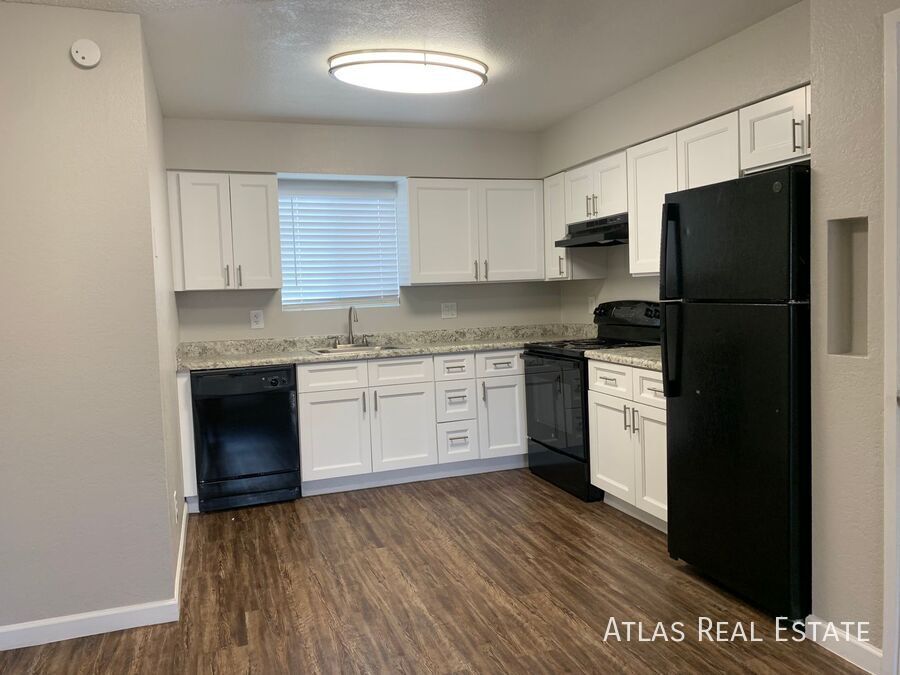 Foto principal - ***One Month Free***Beautiful Remodeled 2 ...