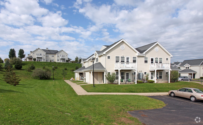 Evergreen Hills Apartments