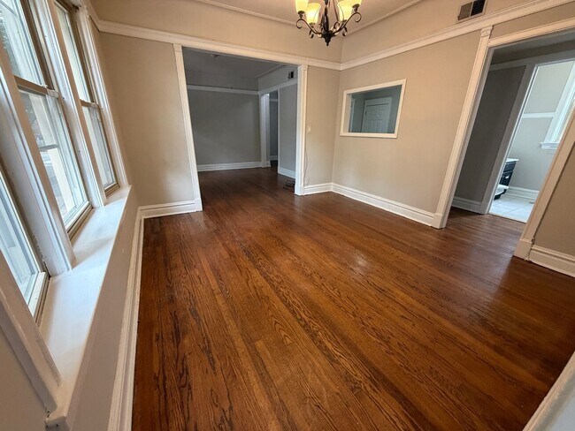Foto del edificio - 1352 W Berwyn Ave