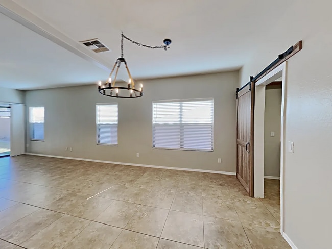 Building Photo - 2658 S Sailors Way