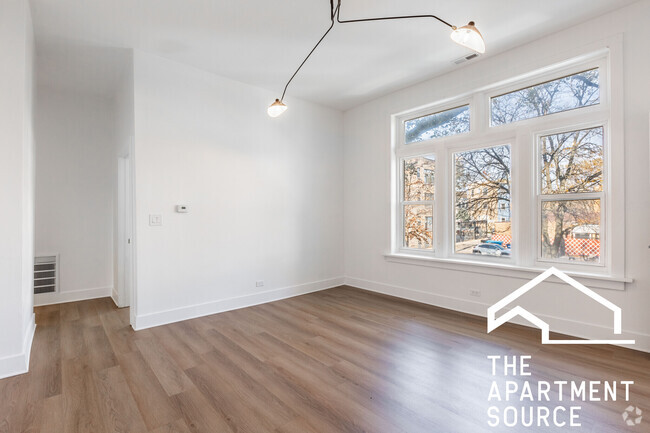 Building Photo - 1452 N Kedzie Ave