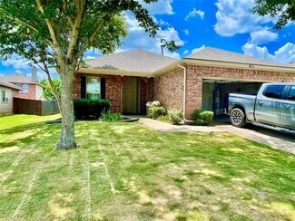 Building Photo - 493 Hunters Ridge Dr