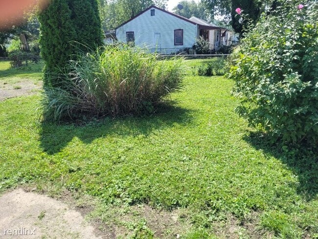 Building Photo - 5 br, 2 bath House - 1021 N Wesley St B Un...