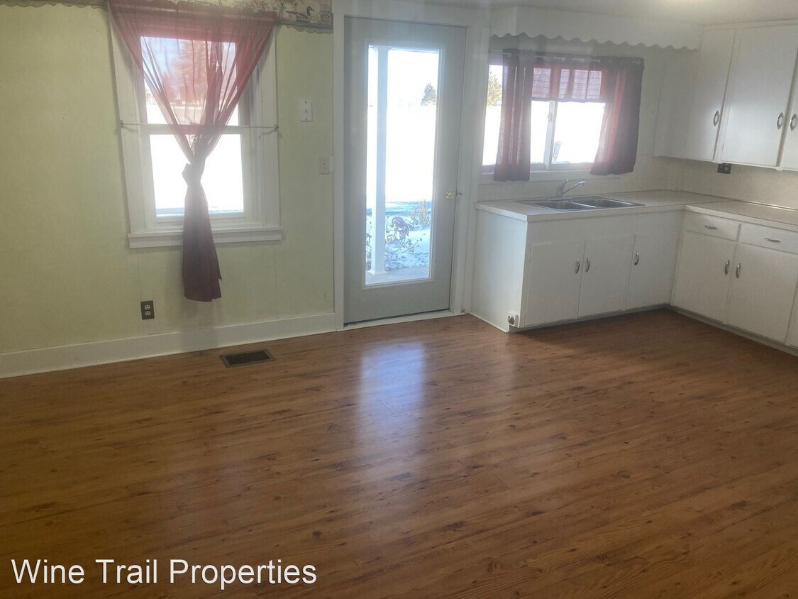 Primary Photo - 4 br, 1 bath House - 2241 Havens Corners Rd.