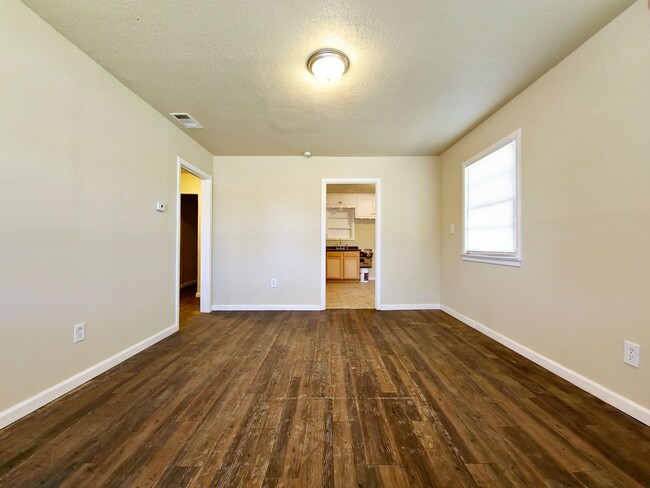 Foto del edificio - Cozy 3 Bedroom Home in East Lubbock