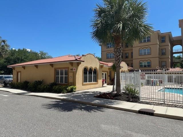 Foto del edificio - 606 Wells Ct