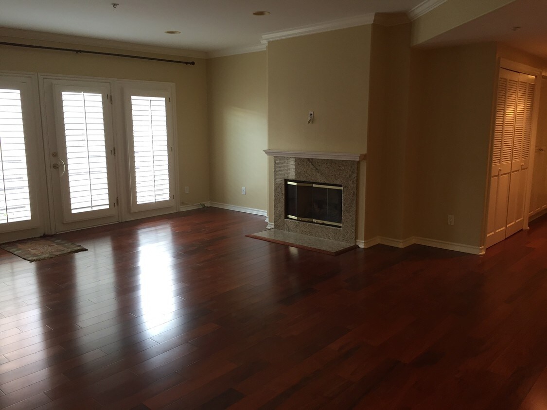 Foto principal - 11848 Goshen Ave