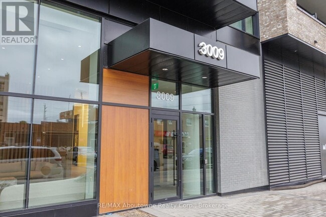 Building Photo - 3009 Novar Rd