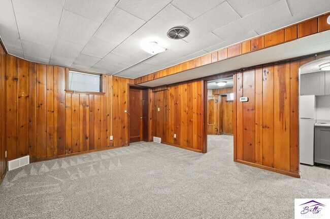 Foto del edificio - 3825 Cuming St