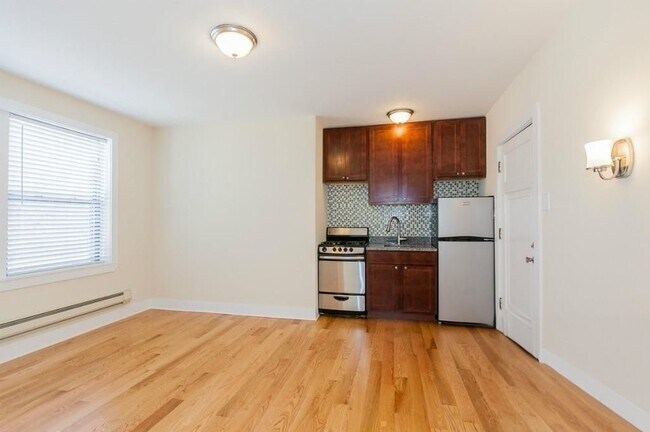 Foto del edificio - 4546 N Damen Ave