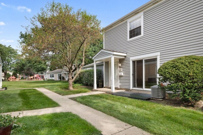 Building Photo - 1229 Nova Ct