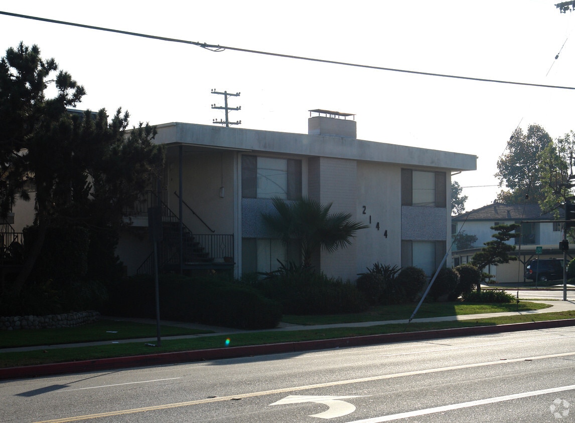 Foto del edificio - 2144 W 182nd St