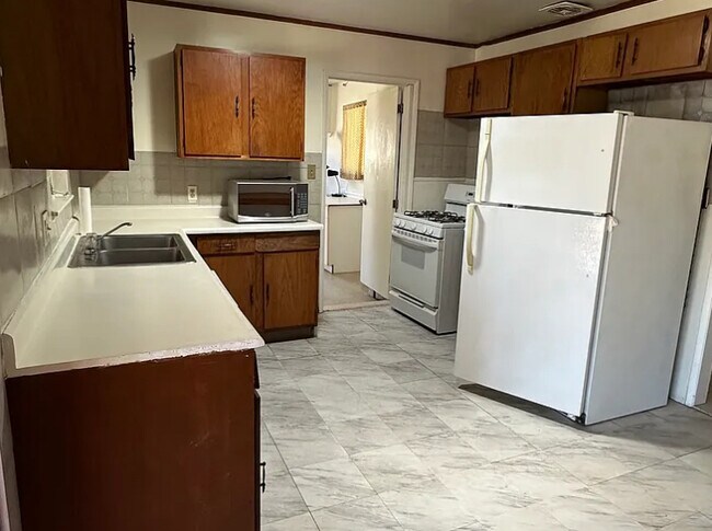 Foto del edificio - 4640 Clairemont Dr