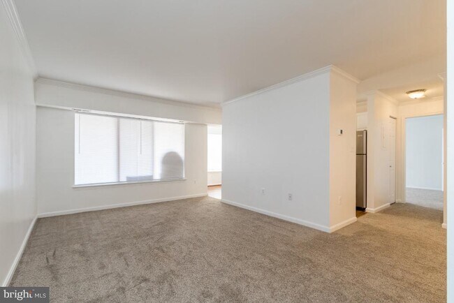 Building Photo - 9565 Battery Heights Blvd