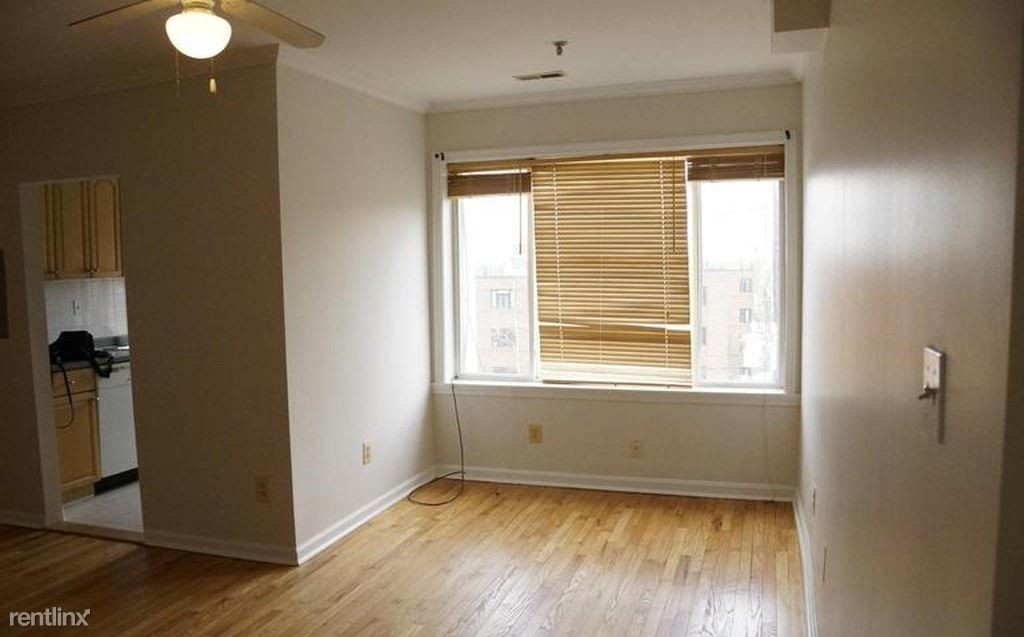 Primary Photo - 2100 Fendall St SE
