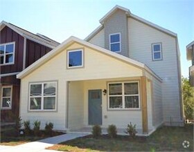 Building Photo - 2007 S Florida Way
