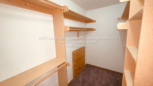 Foto del edificio - Space and Privacy Await in This Independen...