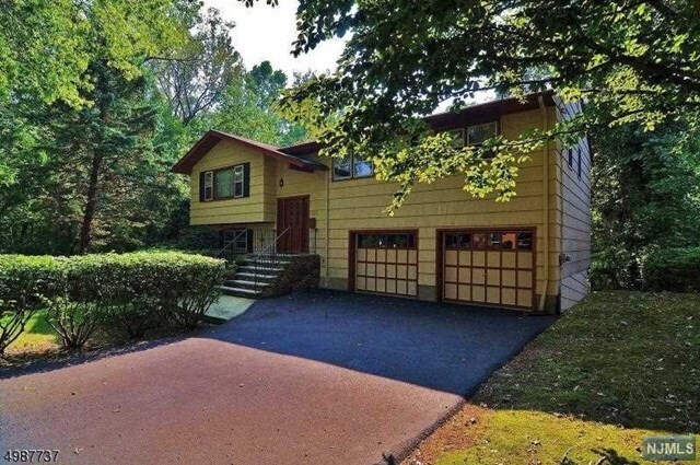 Foto del edificio - 552 Stevens Ave