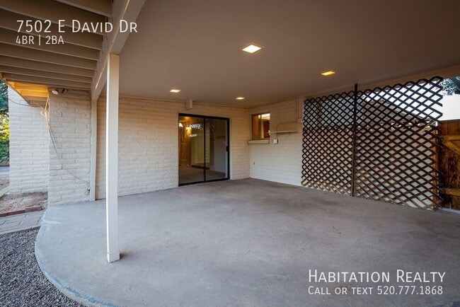 Foto del edificio - 7502 E David Dr