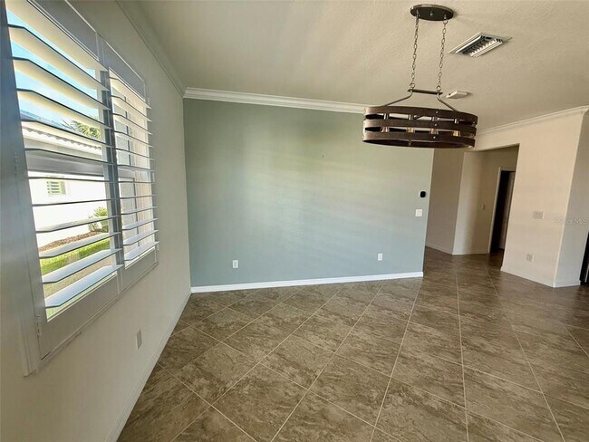Foto del edificio - 15153 Spanish Point Dr