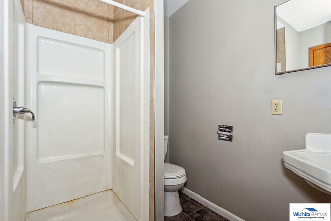 Foto del edificio - 8125 E Zimmerly St